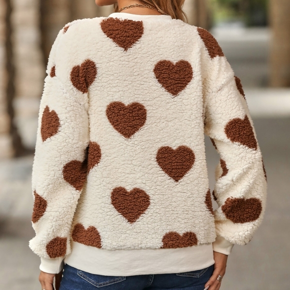 Fuzzy Affection Heart Sweatshirt - Red - Picture 4 of 4